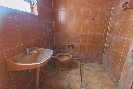 Casa para alugar com 50m², 1 quarto e sem vaga Casa para alugar com 50m², 1 quarto e sem vagaBanheiro