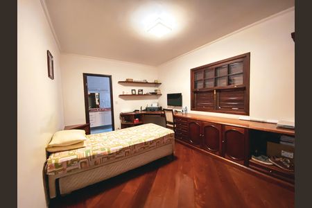 Apartamento à venda com 650m², 4 quartos e 4 vagas Apartamento à venda com 650m², 4 quartos e 4 vagasQuarto 1