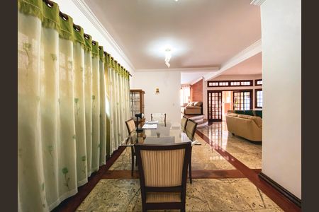 Apartamento à venda com 650m², 4 quartos e 4 vagas Apartamento à venda com 650m², 4 quartos e 4 vagasSala