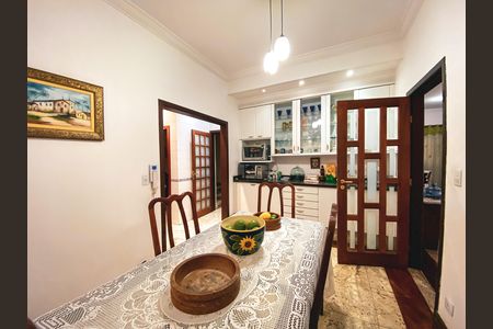 Apartamento à venda com 650m², 4 quartos e 4 vagas Apartamento à venda com 650m², 4 quartos e 4 vagasSala de Jantar 2