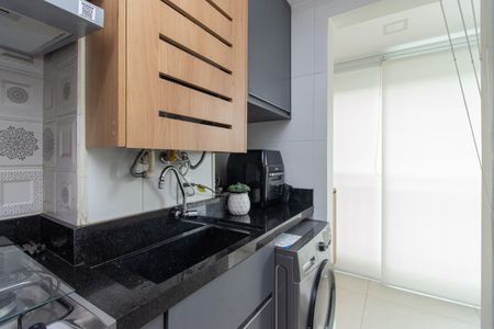 Apartamento à venda com 66m², 3 quartos e 1 vagaÁrea de Serviço