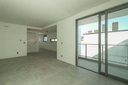 Apartamento à venda com 128m², 2 quartos e 2 vagasSala