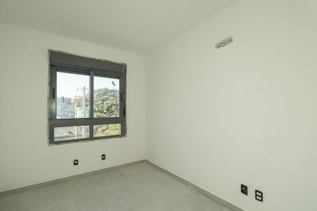 Apartamento à venda com 102m², 2 quartos e 2 vagasQuarto 