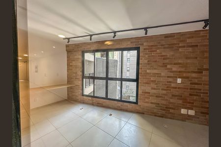 Studio à venda com 32m², 1 quarto e sem vaga Studio à venda com 32m², 1 quarto e sem vagaÁrea comum - Salão de festas