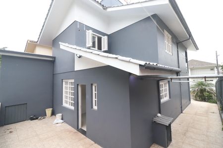 Casa à venda com 133m², 3 quartos e 2 vagasFachada