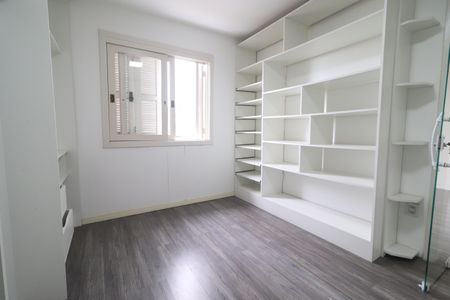 Casa à venda com 133m², 3 quartos e 2 vagasCloset