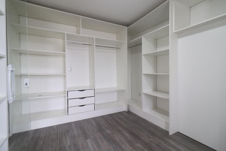 Casa à venda com 133m², 3 quartos e 2 vagasCloset