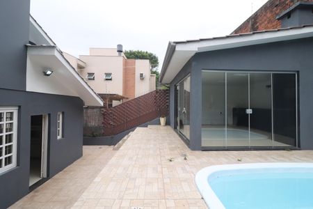 Casa à venda com 133m², 3 quartos e 2 vagasÁrea comum - Piscina
