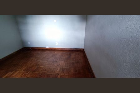 Casa à venda com 55m², 2 quartos e sem vagaSala