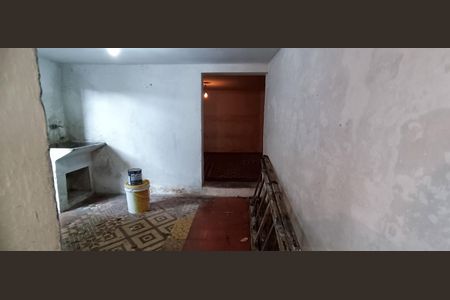 Casa à venda com 55m², 2 quartos e sem vagaPorão