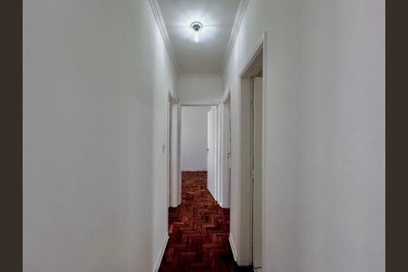 Apartamento à venda com 80m², 3 quartos e 1 vaga Apartamento à venda com 80m², 3 quartos e 1 vagaCorredor Quartos