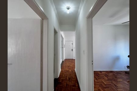 Apartamento à venda com 80m², 3 quartos e 1 vaga Apartamento à venda com 80m², 3 quartos e 1 vagaCorredor Quartos