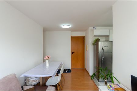 Casa para alugar com 42m², 2 quartos e 1 vagaSala