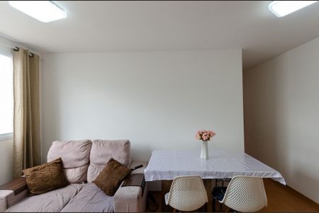 Casa para alugar com 42m², 2 quartos e 1 vagaSala