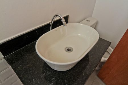 Casa à venda com 171m², 3 quartos e 2 vagasBanheiro da Suíte