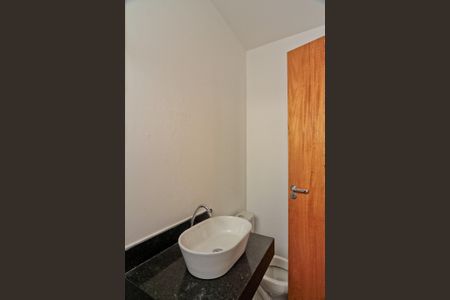 Casa à venda com 171m², 3 quartos e 2 vagasBanheiro da Suíte