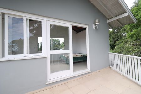 Casa à venda com 375m², 5 quartos e 3 vagasQuarto 1 sacada