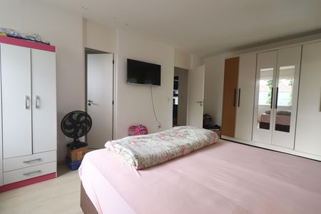 Casa à venda com 375m², 5 quartos e 3 vagasQuarto 2