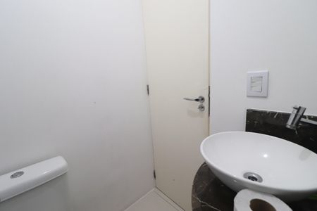 Casa à venda com 375m², 5 quartos e 3 vagasLavabo