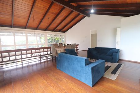 Casa à venda com 375m², 5 quartos e 3 vagas Sala 1