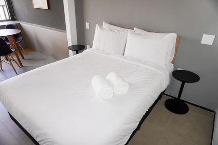 Studio à venda com 28m², 1 quarto e 1 vaga Studio à venda com 28m², 1 quarto e 1 vagaStudio