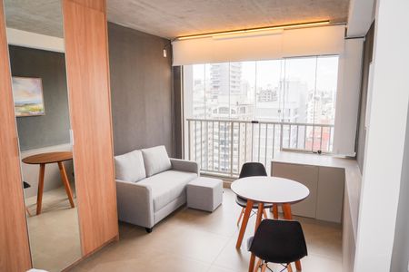 Studio à venda com 28m², 1 quarto e 1 vaga Studio à venda com 28m², 1 quarto e 1 vagaStudio
