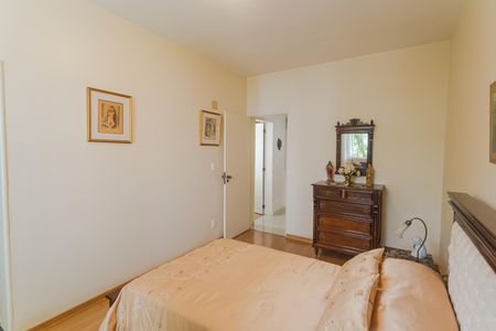 Apartamento à venda com 198m², 4 quartos e 2 vagasSuíte