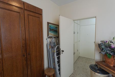 Apartamento à venda com 198m², 4 quartos e 2 vagasQuarto de Serviço