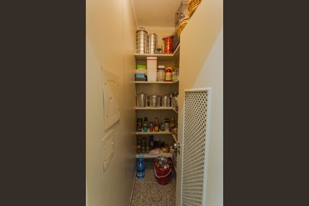 Apartamento à venda com 198m², 4 quartos e 2 vagasDespensa