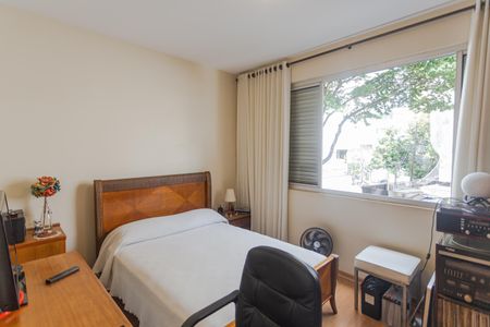Apartamento à venda com 198m², 4 quartos e 2 vagasQuarto 1