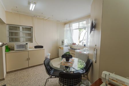 Apartamento à venda com 198m², 4 quartos e 2 vagasÁrea de Serviço
