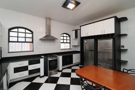 Casa de condomínio para alugar com 200m², 3 quartos e 1 vagaCozinha