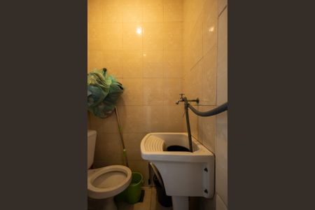 Apartamento para alugar com 75m², 2 quartos e sem vagaBanheiro de Serviço