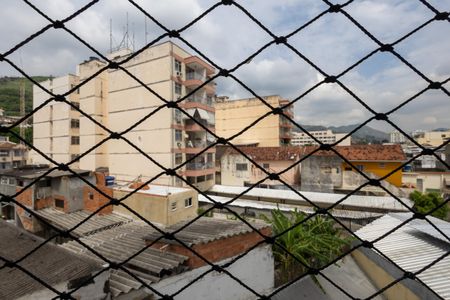 Apartamento para alugar com 75m², 2 quartos e sem vagaQuarto 1 Vista