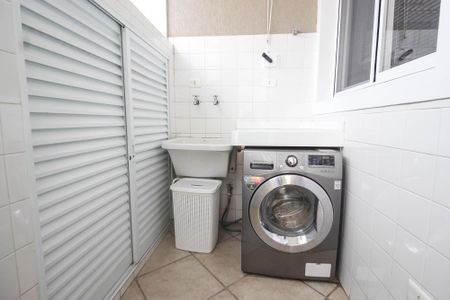 Casa de condomínio para alugar com 157m², 3 quartos e 3 vagas Casa de condomínio para alugar com 157m², 3 quartos e 3 vagasÁrea de Serviço