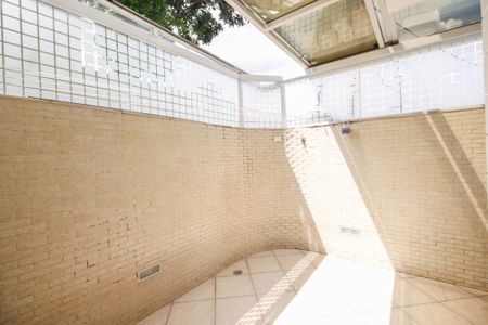 Casa de condomínio para alugar com 157m², 3 quartos e 3 vagas Casa de condomínio para alugar com 157m², 3 quartos e 3 vagasÁrea de Serviço