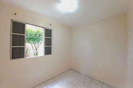 Apartamento à venda com 76m², 3 quartos e 1 vagaQuarto 2
