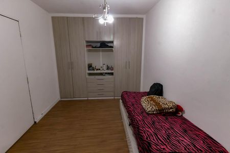 Casa para alugar com 125m², 1 quarto e 2 vagas Casa para alugar com 125m², 1 quarto e 2 vagasQuarto 2 - Armários