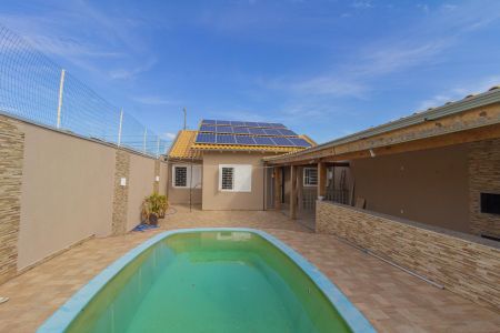 Casa à venda com 130m², 3 quartos e 1 vagaPiscina