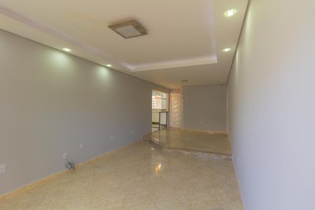 Casa à venda com 130m², 3 quartos e 1 vagaSala