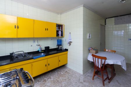 Apartamento à venda com 134m², 3 quartos e 2 vagasCozinha