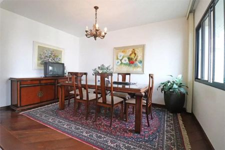 Apartamento à venda com 176m², 4 quartos e 2 vagasFoto 01