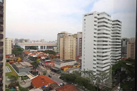 Apartamento à venda com 176m², 4 quartos e 2 vagasFoto 01