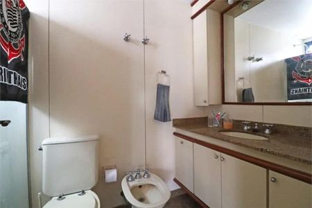 Apartamento à venda com 176m², 4 quartos e 2 vagasFoto 01