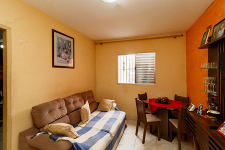 Casa à venda com 96m², 2 quartos e 1 vaga Casa à venda com 96m², 2 quartos e 1 vagaSala