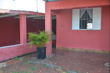 Casa à venda com 212m², 3 quartos e 2 vagasQuintal