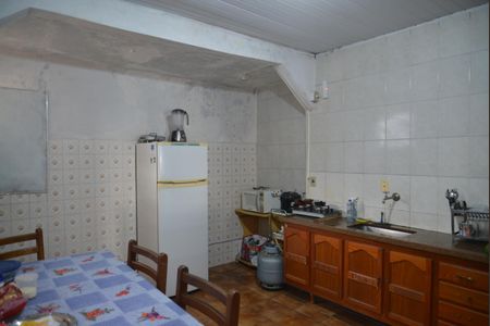 Casa à venda com 212m², 3 quartos e 2 vagasCozinha