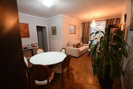 Sala de apartamento à venda com 2 quartos, 90m² em Vila Lidia, Campinas