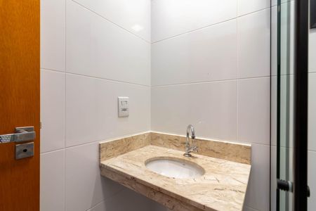 Apartamento à venda com 37m², 2 quartos e sem vaga Apartamento à venda com 37m², 2 quartos e sem vagaBanheiro