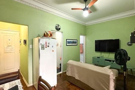 Apartamento à venda com 50m², 1 quarto e sem vaga Apartamento à venda com 50m², 1 quarto e sem vagaSala